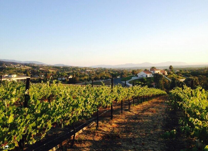 More Photos Of 924-220-017 CA Riverside County, Temecula Land For Sale
