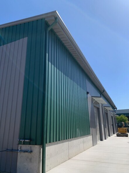 More Photos Of 3980 Steel Way, San Luis Obispo Warehouse For Lease