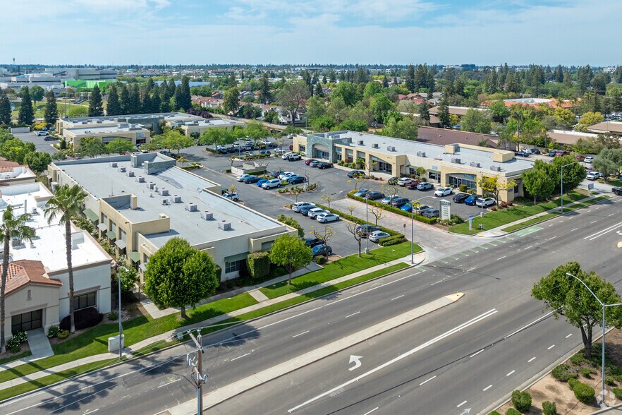 More Photos Of 7275 N 1st Ave, Fresno Office For Lease