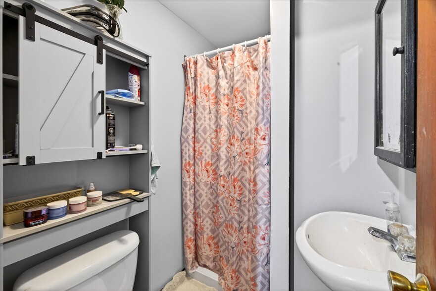 More Photos Of , Spencer Specialty For Sale