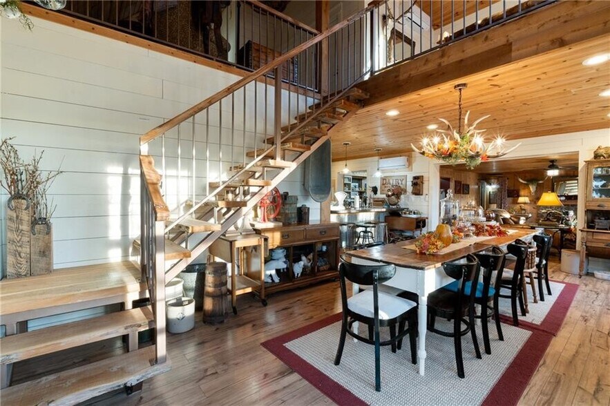 More Photos Of 1387 County Road 306, Berryville Hospitality For Sale