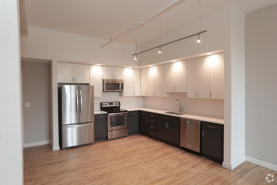 More Photos Of 2658 Scranton Rd, Cleveland Apartments For Lease