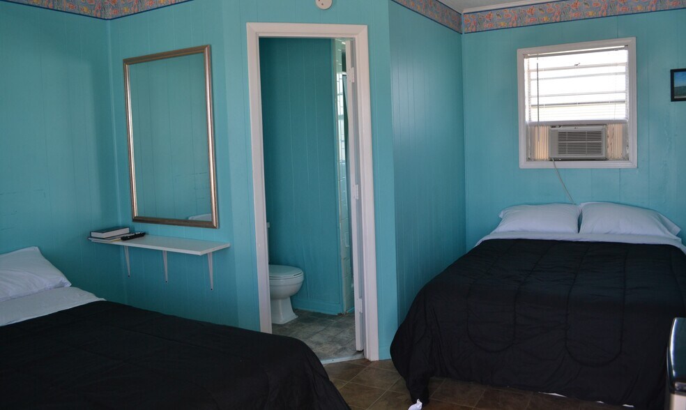 More Photos Of 213 Cape Fear Blvd, Carolina Beach Hotel For Sale