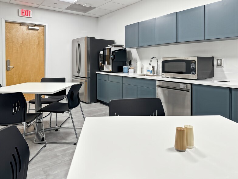 More Photos Of 4301 Route 1, Monmouth Junction Coworking Space