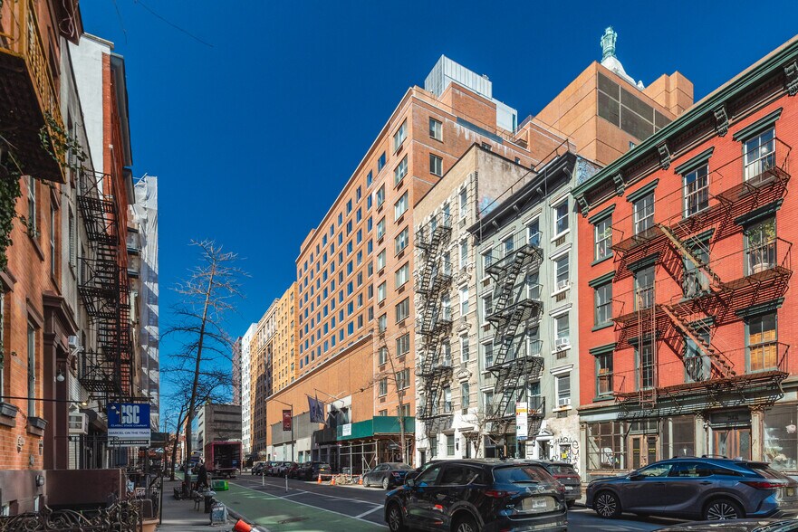 More Photos Of 137 E 13th St, New York Apartments For Sale