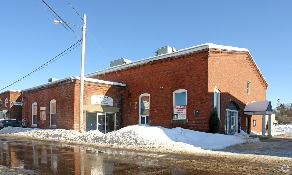 More Photos Of 125 Brewery Ln, Portsmouth Storefront Retail Office For Lease
