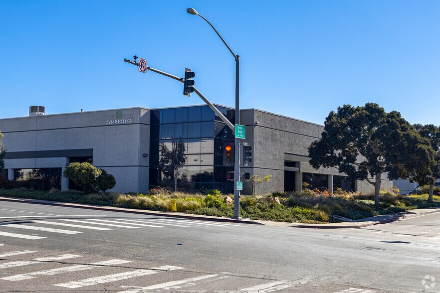 More Photos Of 8885 Rehco Rd, San Diego Flex For Sale