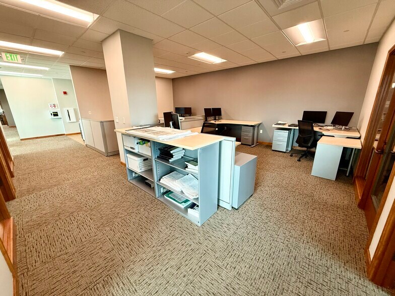 More Photos Of 550 NW Franklin Ave, Bend Medical For Lease