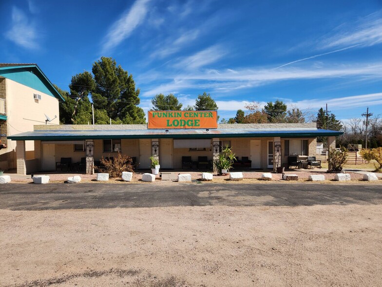 More Photos Of 249 Old Hwy 188, Tonto Basin Hotel For Sale