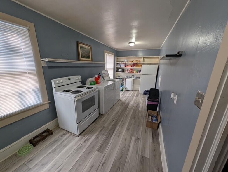 More Photos Of 850 Kinderton Rd, Clarksville Hospitality For Sale