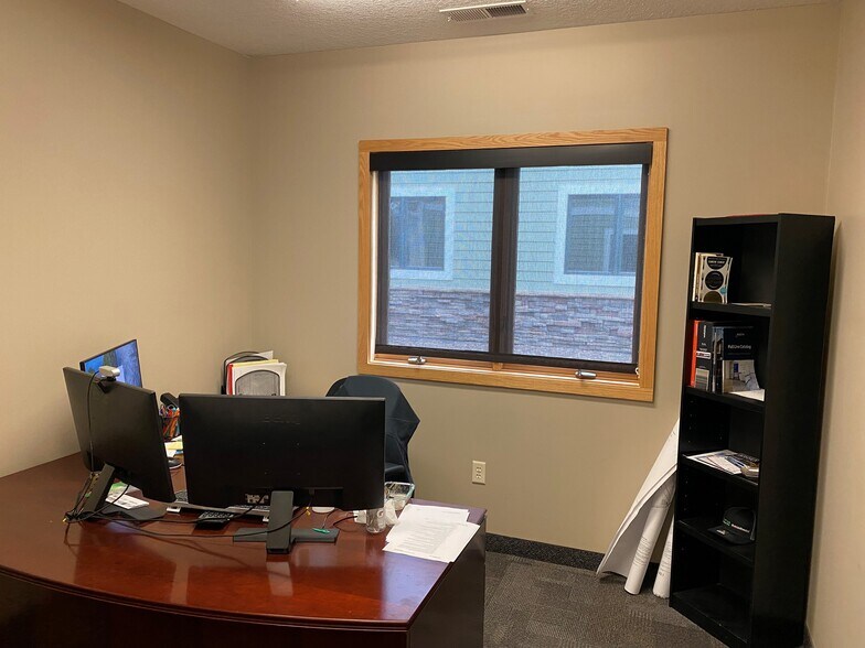 More Photos Of 11149-11157 N Zealand Ave, Champlin Office For Lease