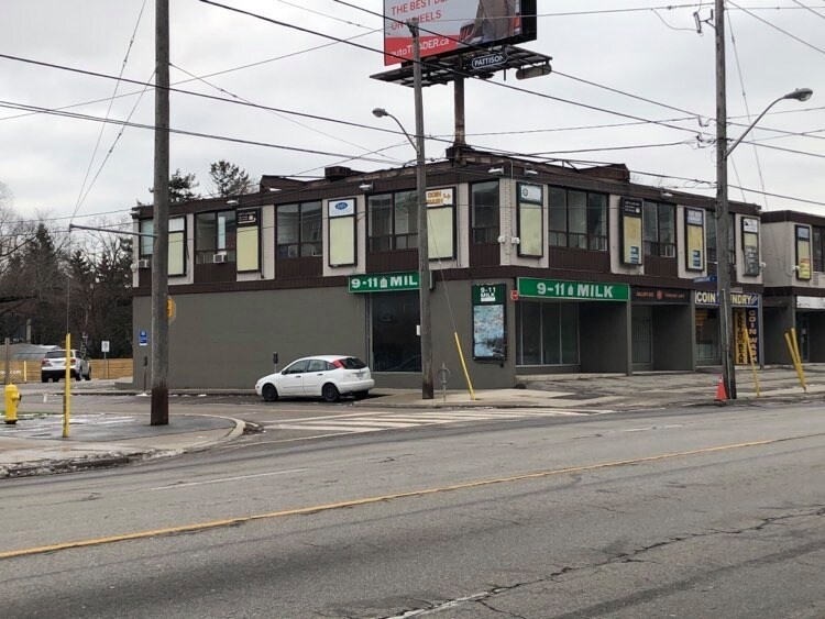 More Photos Of 3193-3205 Bathurst St, Toronto Storefront Retail Office For Sale
