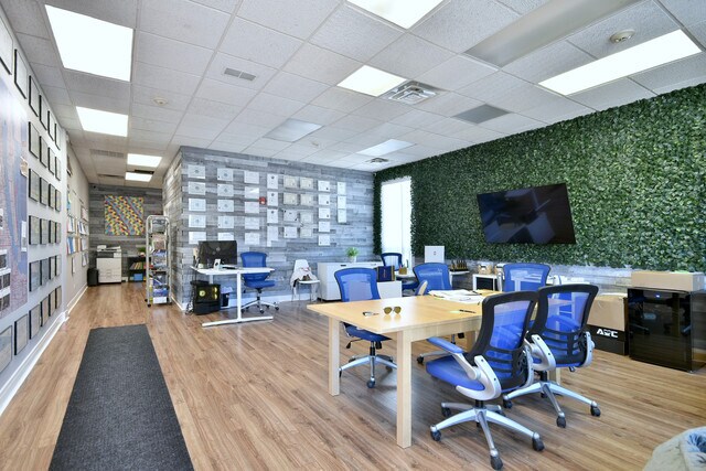 More Photos Of 1024-1036 Busse Hwy, Park Ridge Showroom For Sale