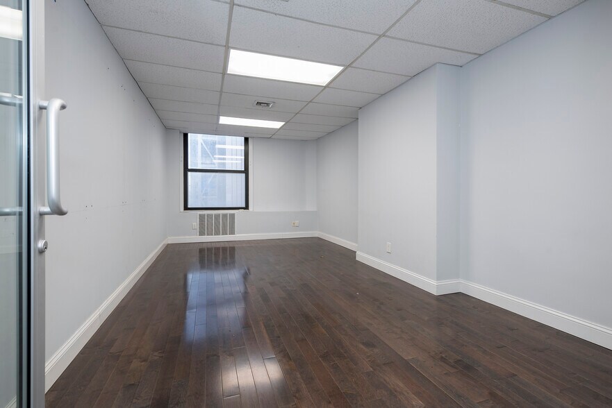 More Photos Of 174 Broadway, New York Office For Sale