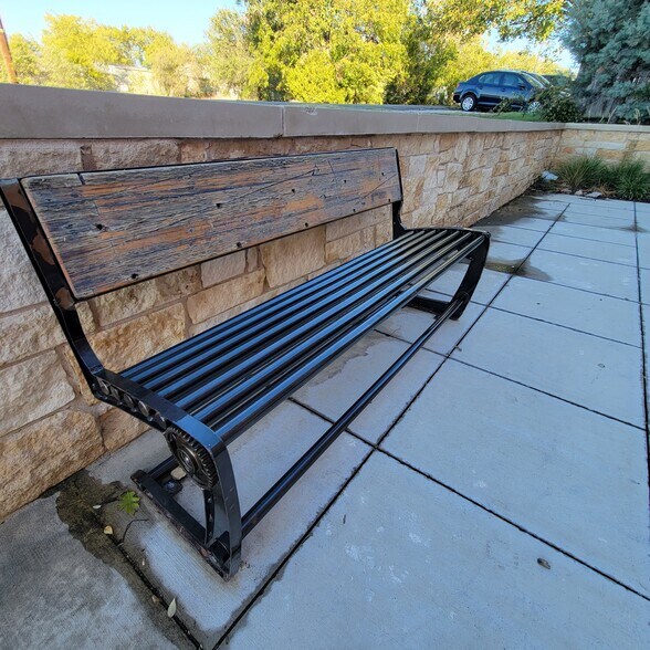 More Photos Of 6711 Oak St, Frisco Movie Theatre For Sale