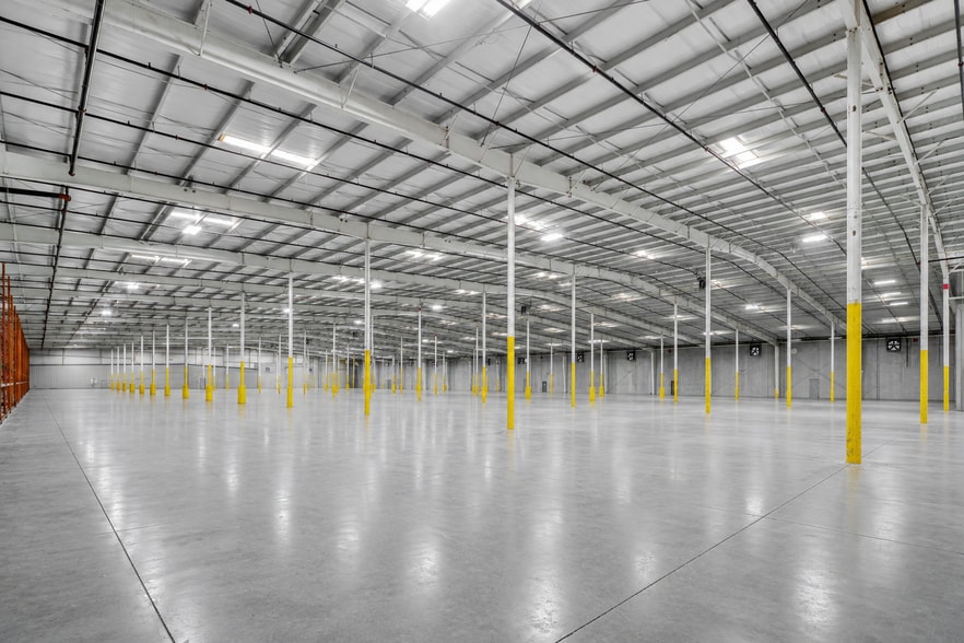 More Photos Of 1001 Enterprise Dr, Dalton Warehouse For Sale