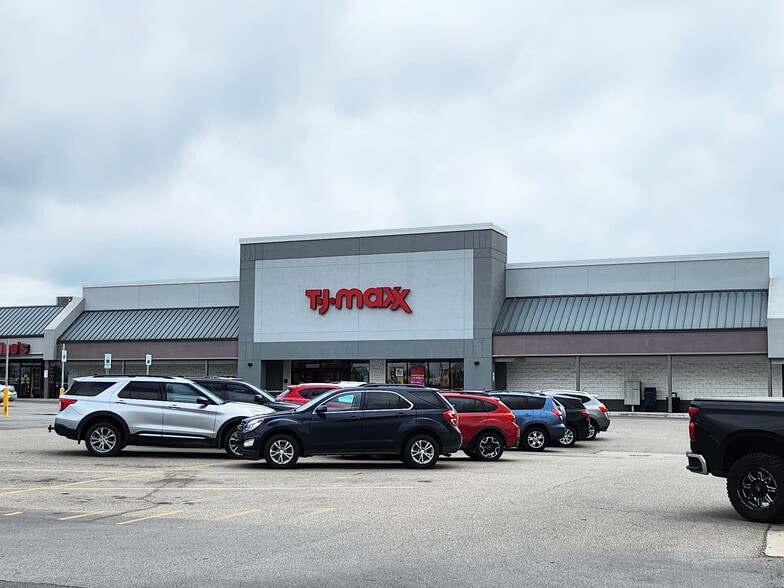 More Photos Of 4208 E Blue Grass Rd, Mount Pleasant Unknown For Lease