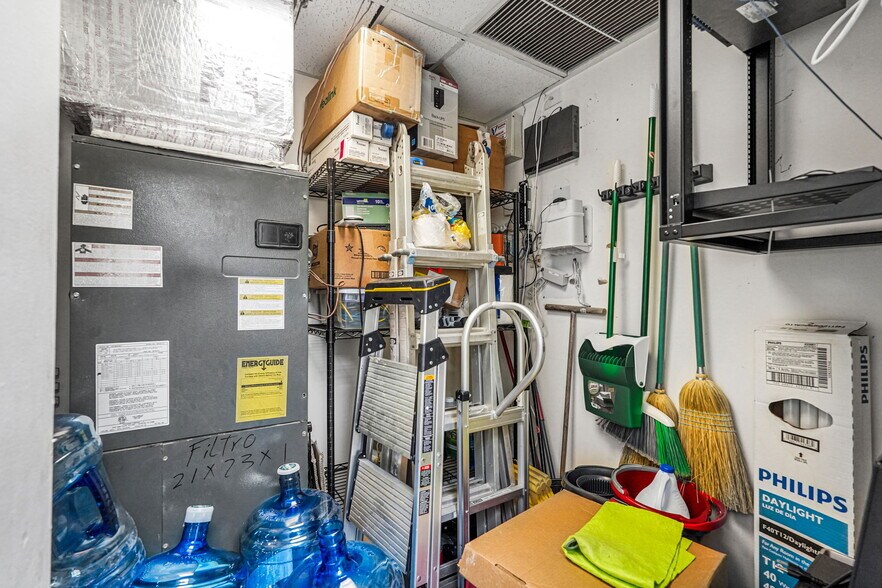 More Photos Of 2645 SW 37th Ave, Miami Medical For Sale