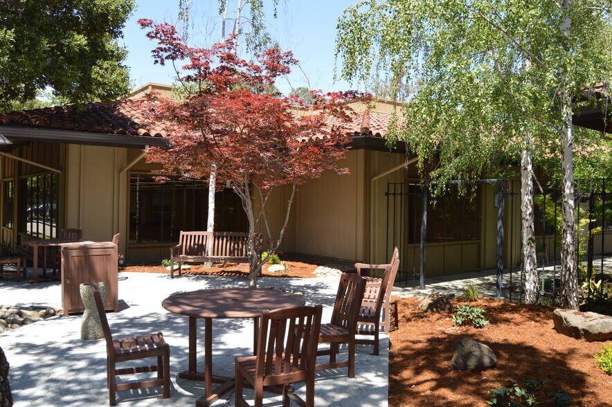 More Photos Of 983 University Ave, Los Gatos Unknown For Lease