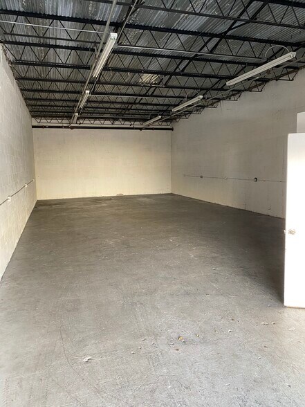More Photos Of 1360 NW 65th Ave, Plantation Warehouse For Lease