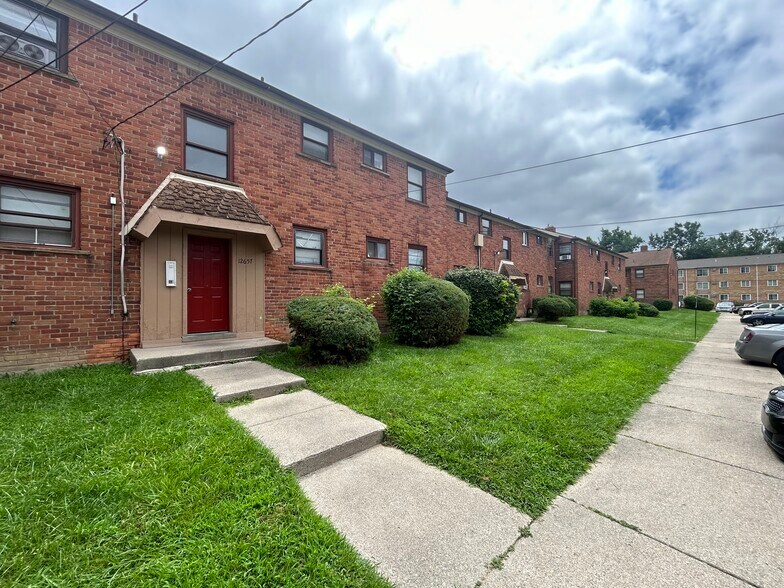 More Photos Of 12850 Dolphin St, Detroit Apartments For Sale