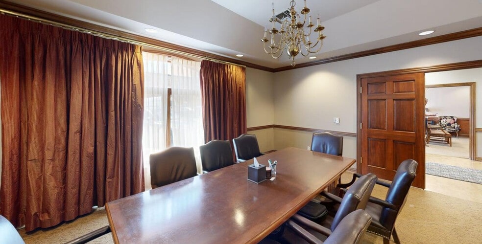 More Photos Of 119 S 2nd St, Rogers Office For Sale