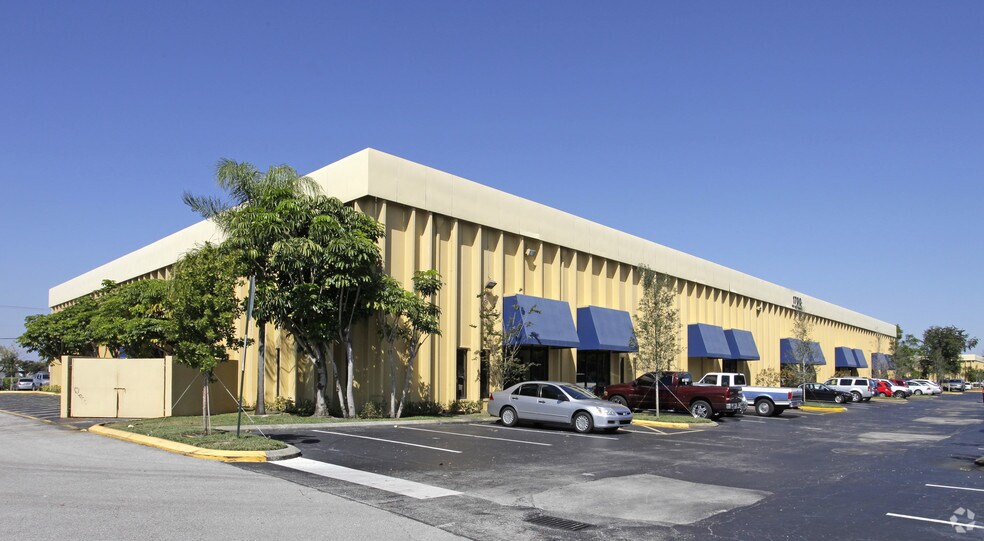More Photos Of 1700 NW 66th Ave, Plantation Office For Lease