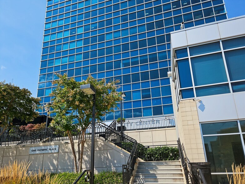 More Photos Of 1 Olympic Pl, Towson Coworking Space