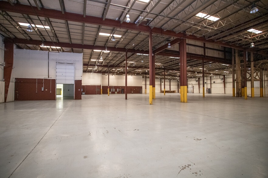 More Photos Of 80 American Wy, Natural Bridge Station Industrial For Lease