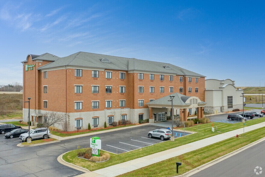 Primary Photo Of 6569 Clay Ave SW, Grand Rapids Hotel For Sale