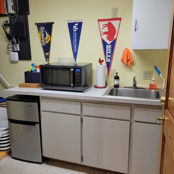 More Photos Of 6490 Main St, Buffalo Medical For Lease