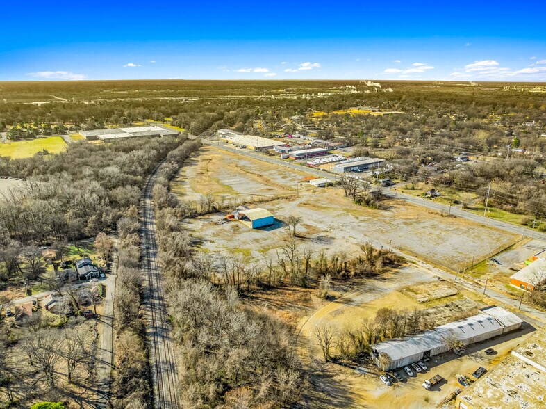 More Photos Of 1684 Florida St, Memphis Industrial For Sale