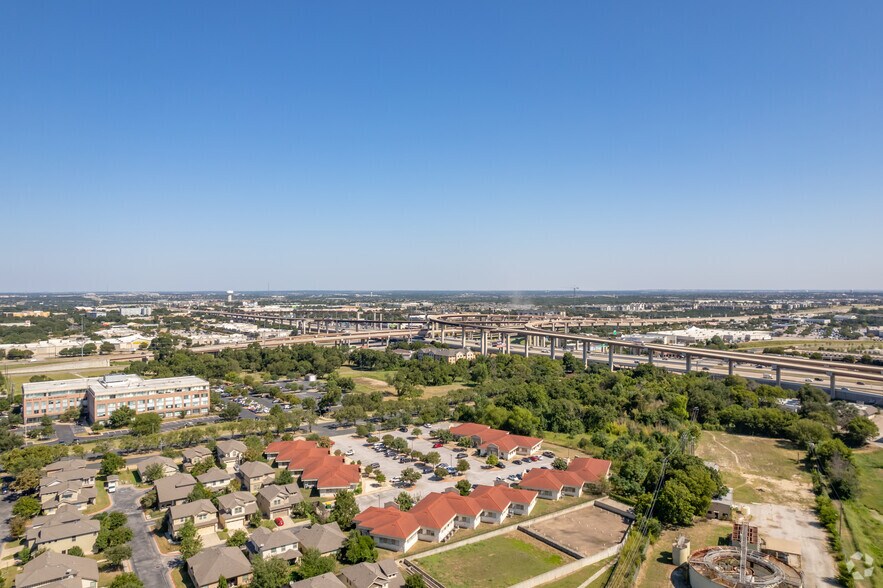 More Photos Of 10601 Pecan Park Blvd, Austin Office For Sale