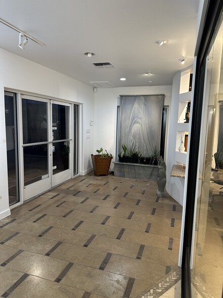 More Photos Of 874 Alua St, Wailuku Warehouse For Sale