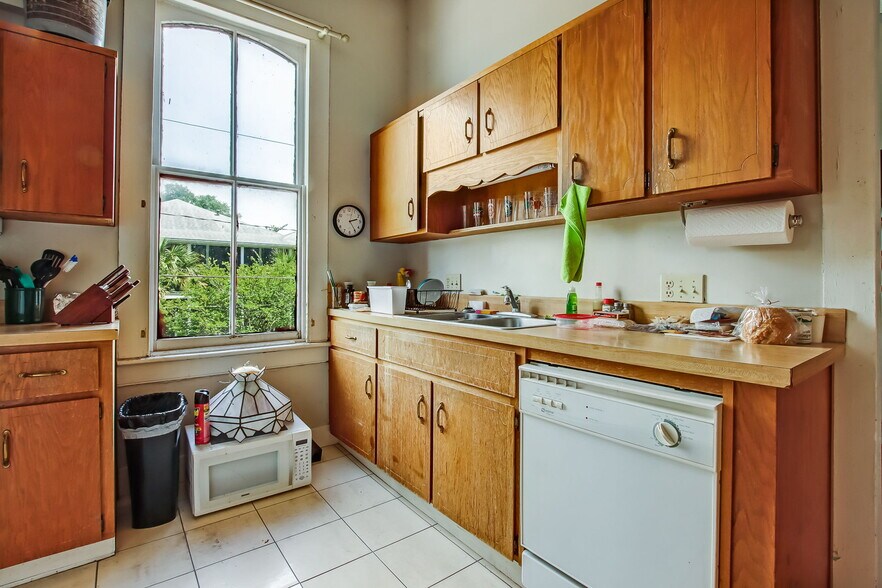 More Photos Of 516 Ash St, Fernandina Beach Freestanding For Sale