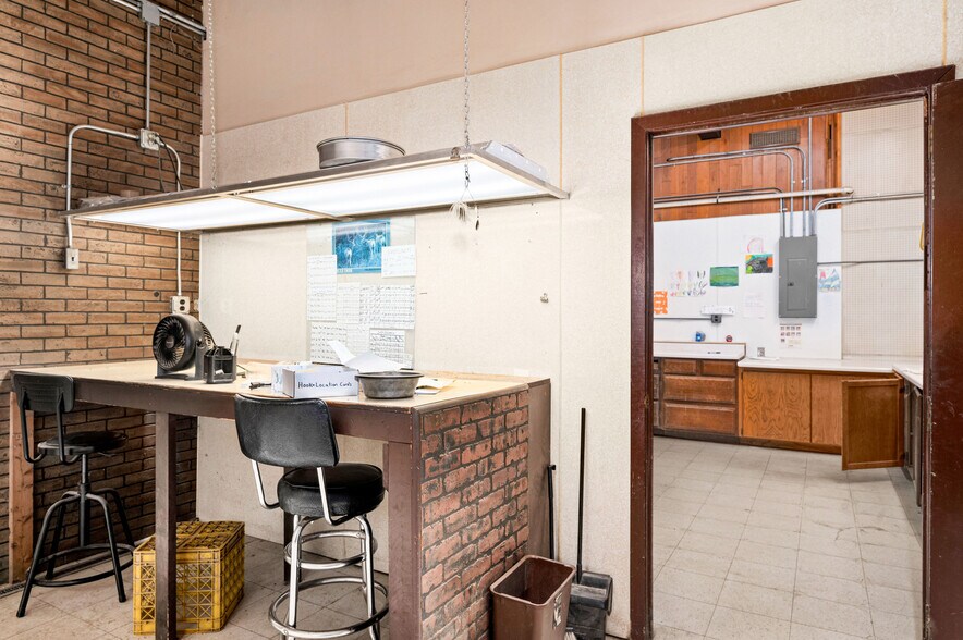 More Photos Of 350 Garfield Ave, Duluth Warehouse For Lease