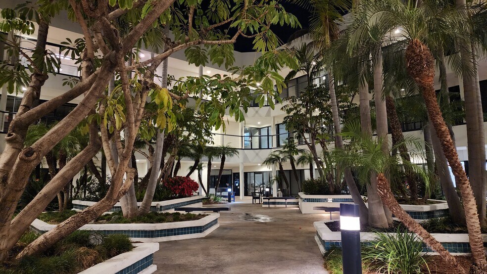More Photos Of 1403 N Tustin Ave, Santa Ana Medical For Lease