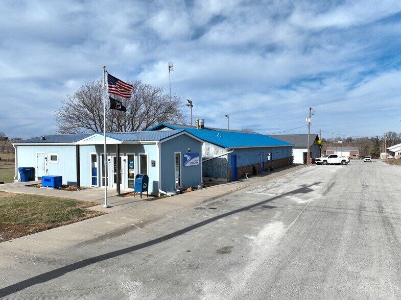 Primary Photo Of 202 Ash St, Pleasant Dale Bar For Sale