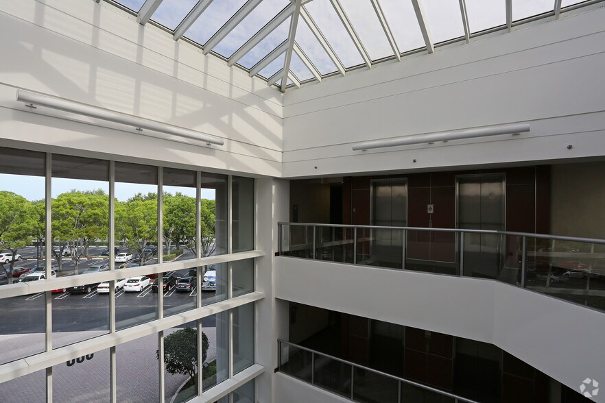 More Photos Of 580 Village Blvd, West Palm Beach Medical For Lease