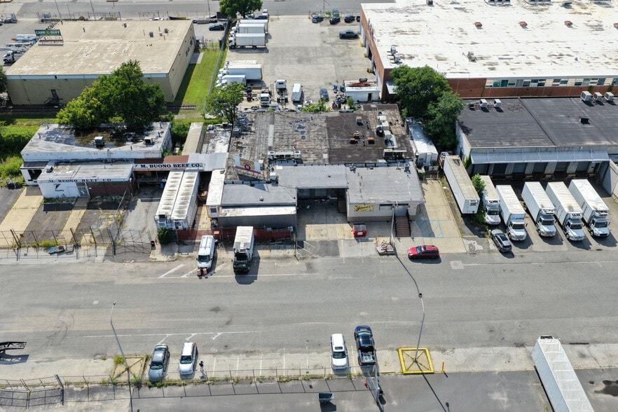 More Photos Of 3632 S 3rd St, Philadelphia Food Processing For Lease