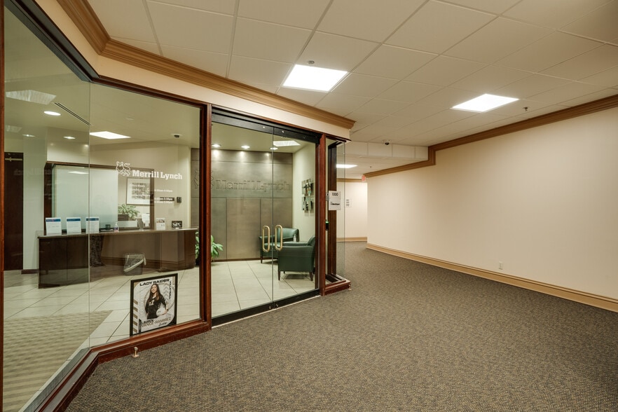 More Photos Of 4245 Kemp Blvd, Wichita Falls Office For Lease