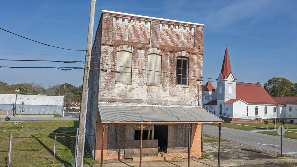 More Photos Of 82 Dromedary Street st, Woodbury Flex For Sale