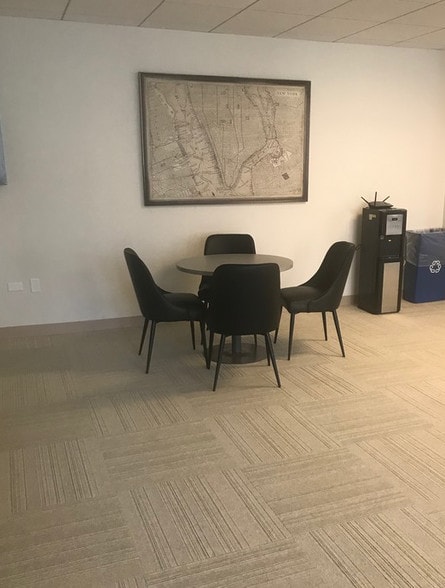 More Photos Of 50 E Washington St, Chicago Office For Sale