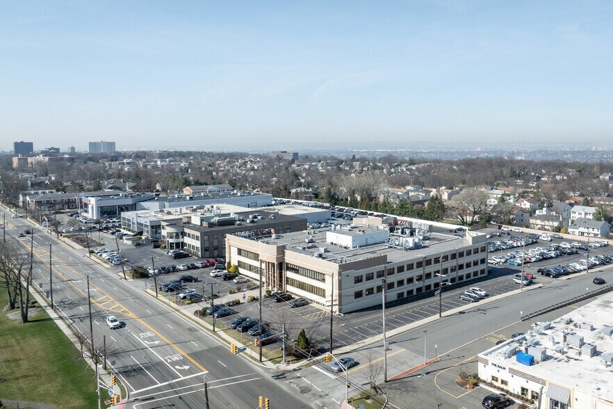 More Photos Of 140 Sylvan Ave, Englewood Cliffs Medical For Lease