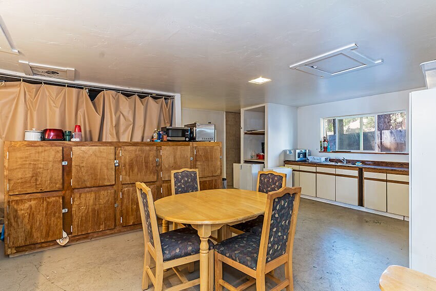 More Photos Of 920 Alameda Ave, South Lake Tahoe Apartments For Sale