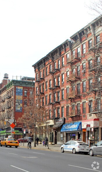 More Photos Of 1727 Second Ave, New York Apartments For Lease