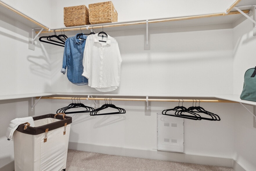 More Photos Of 150 W Main St, Richardson Apartments For Lease