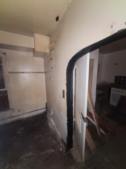 More Photos Of 1823 W 8th St, Muncie Multifamily For Sale