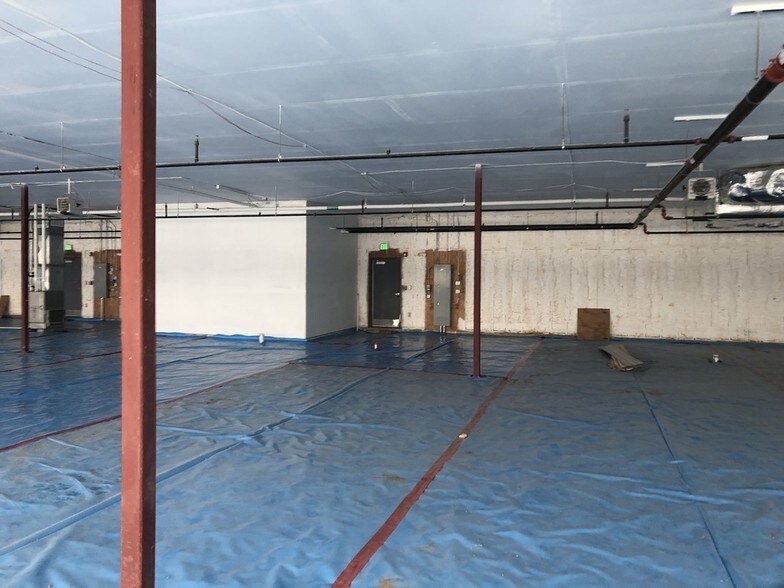 More Photos Of 6187 Marcella Blvd, Hobart Medical For Lease