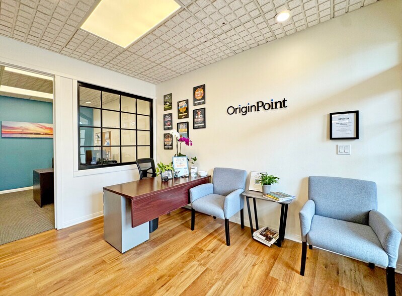 More Photos Of 1525 State St, Santa Barbara Serviced Offices For Sale